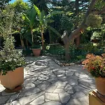 T3 Dans Une Villa Pres De La Mer